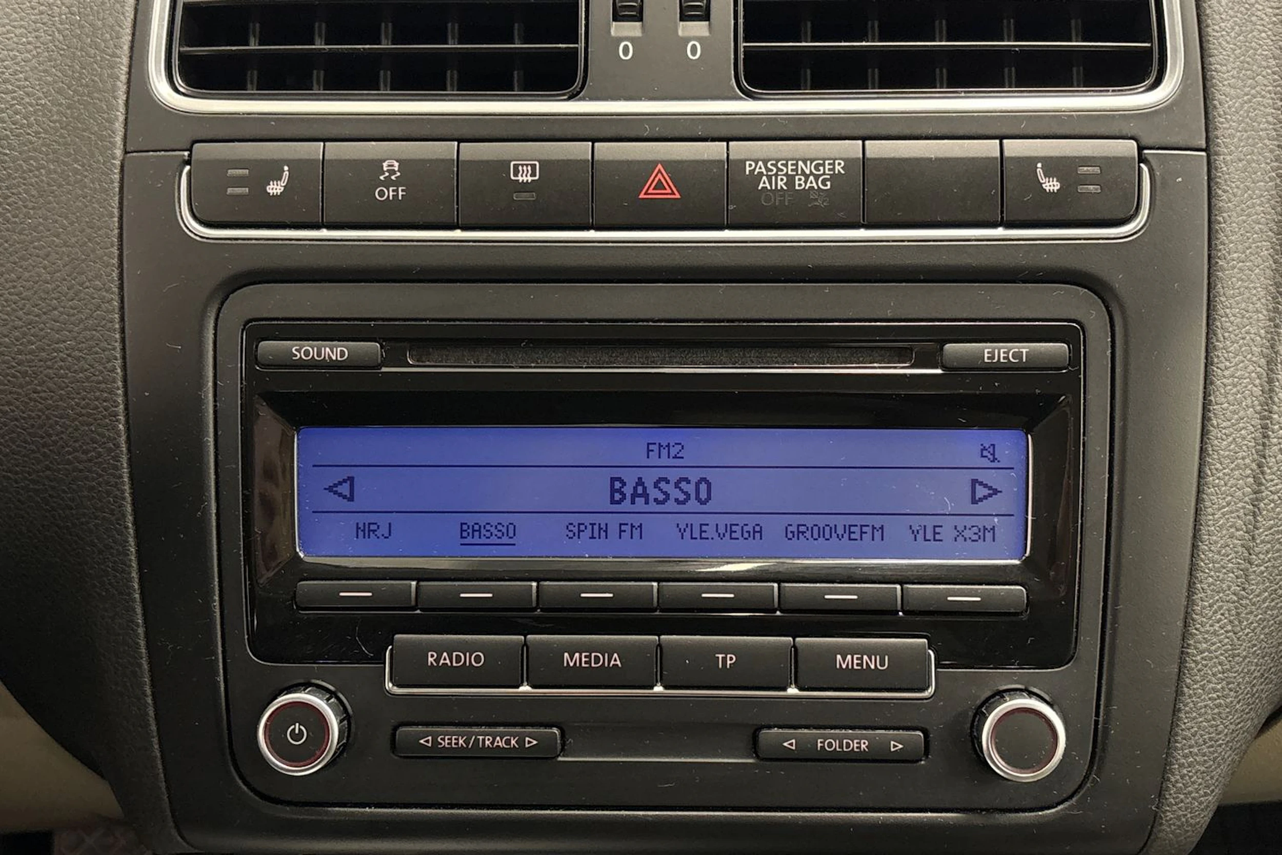 musta Volkswagen Polo 2010 kuva 17.