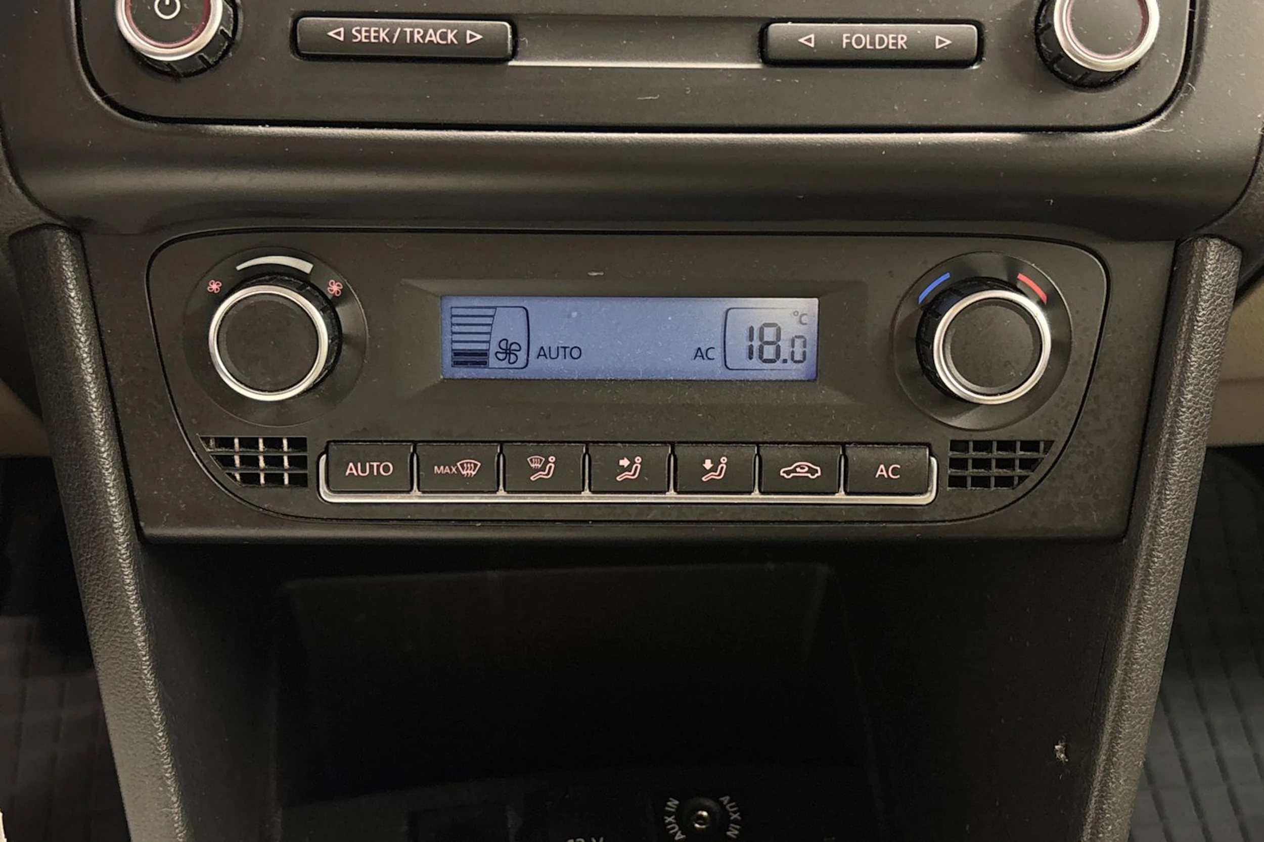 musta Volkswagen Polo 2010 kuva 19.