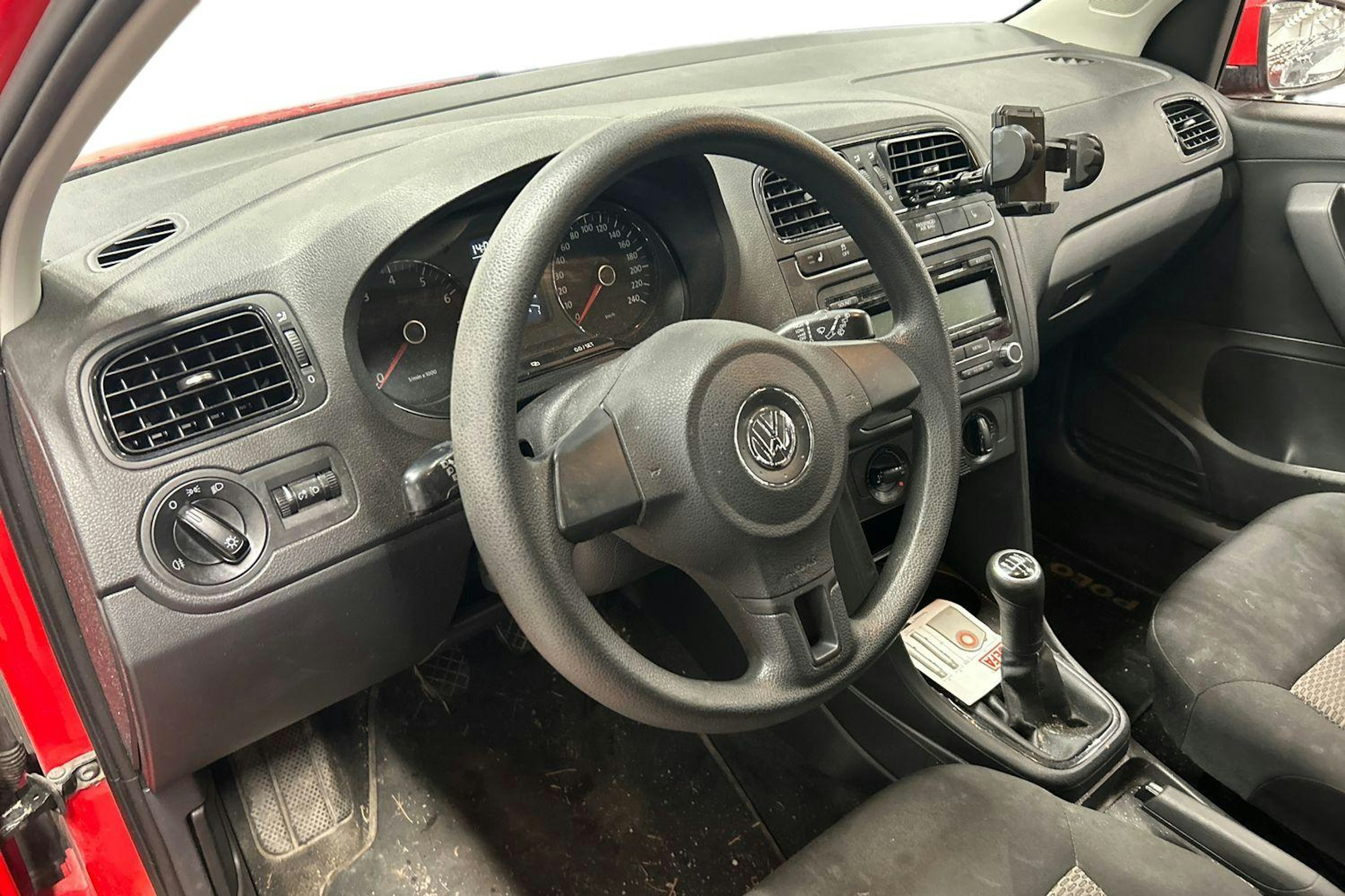 Punainen Volkswagen POLO 2010 kuva 3.