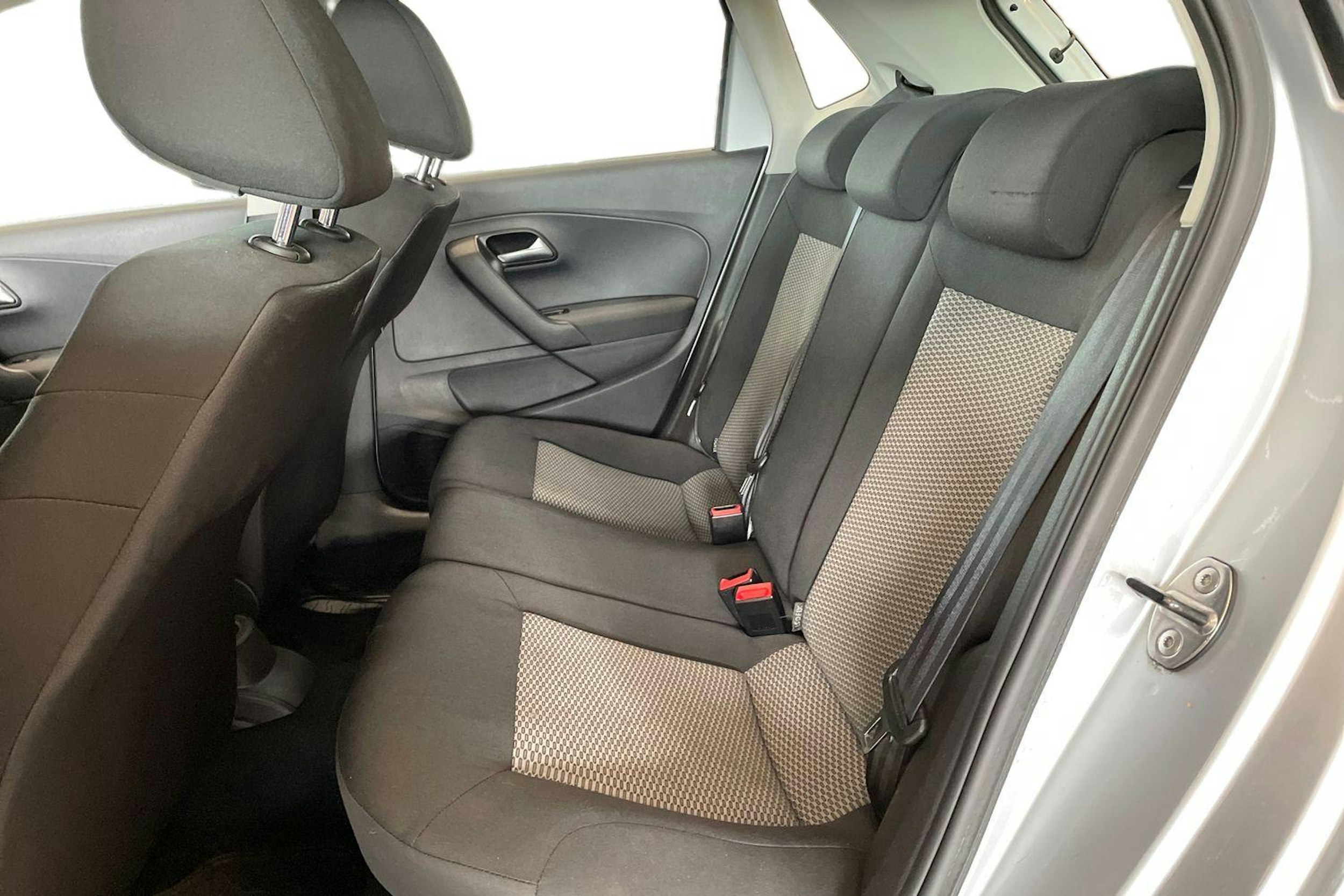 harmaa Volkswagen Polo 2011 kuva 10.