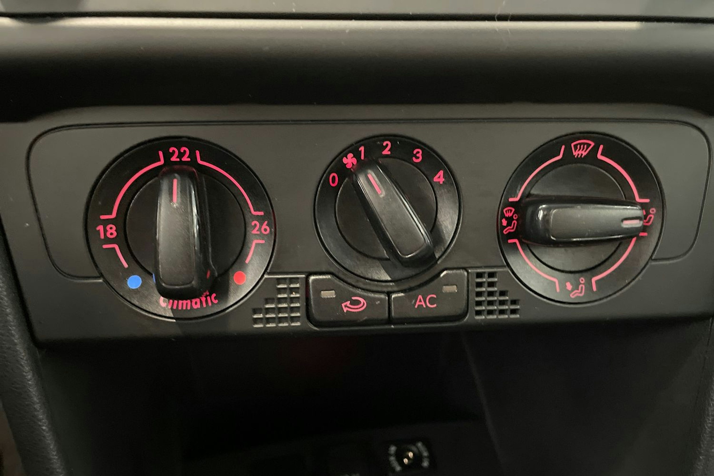 harmaa Volkswagen Polo 2011 kuva 19.