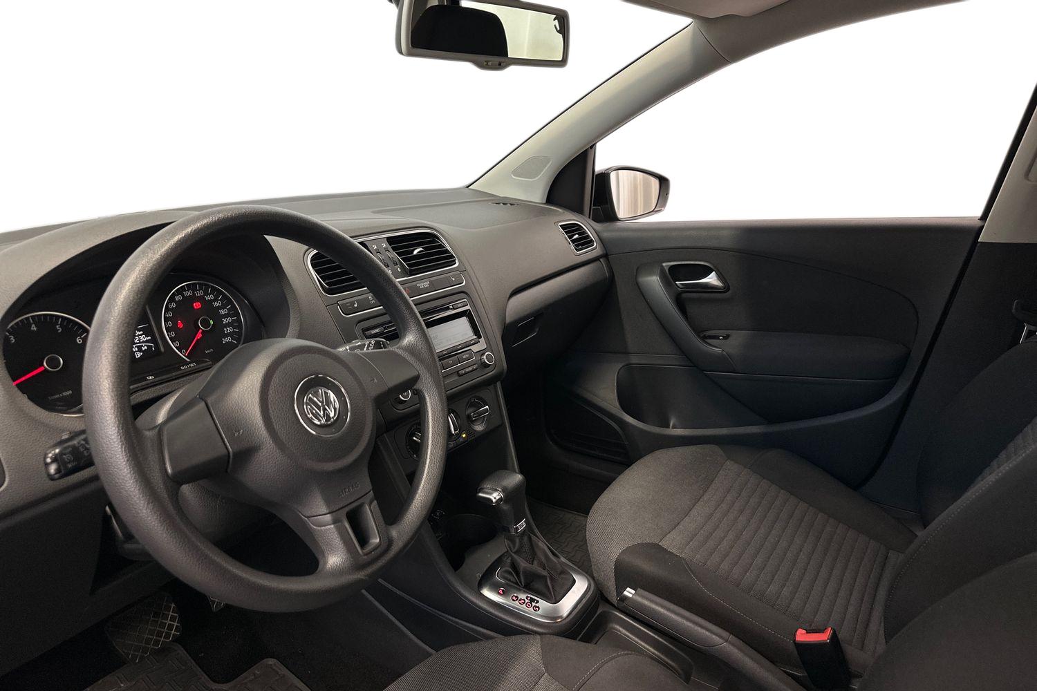 Volkswagen Polo 2010, photo 6/26