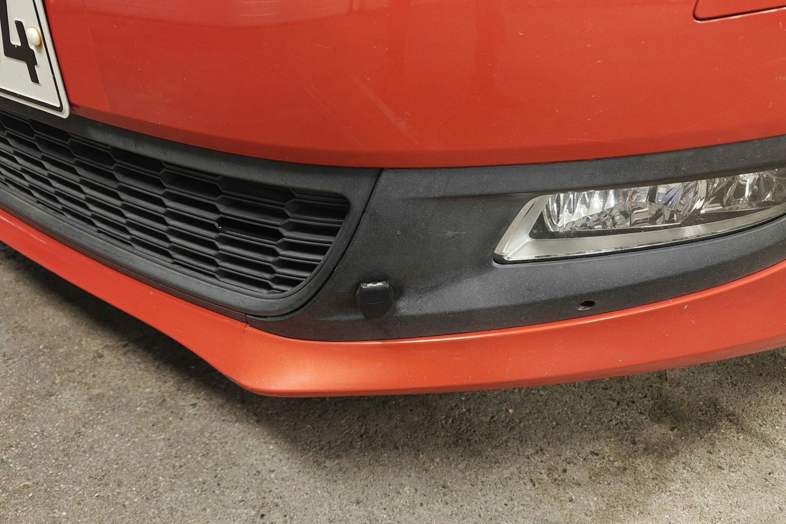 met. oranssi Volkswagen Polo 2010 kuva 13.