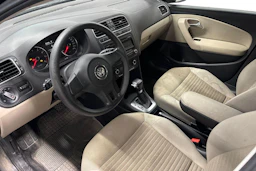 musta Volkswagen Polo 2010 kuva 3.