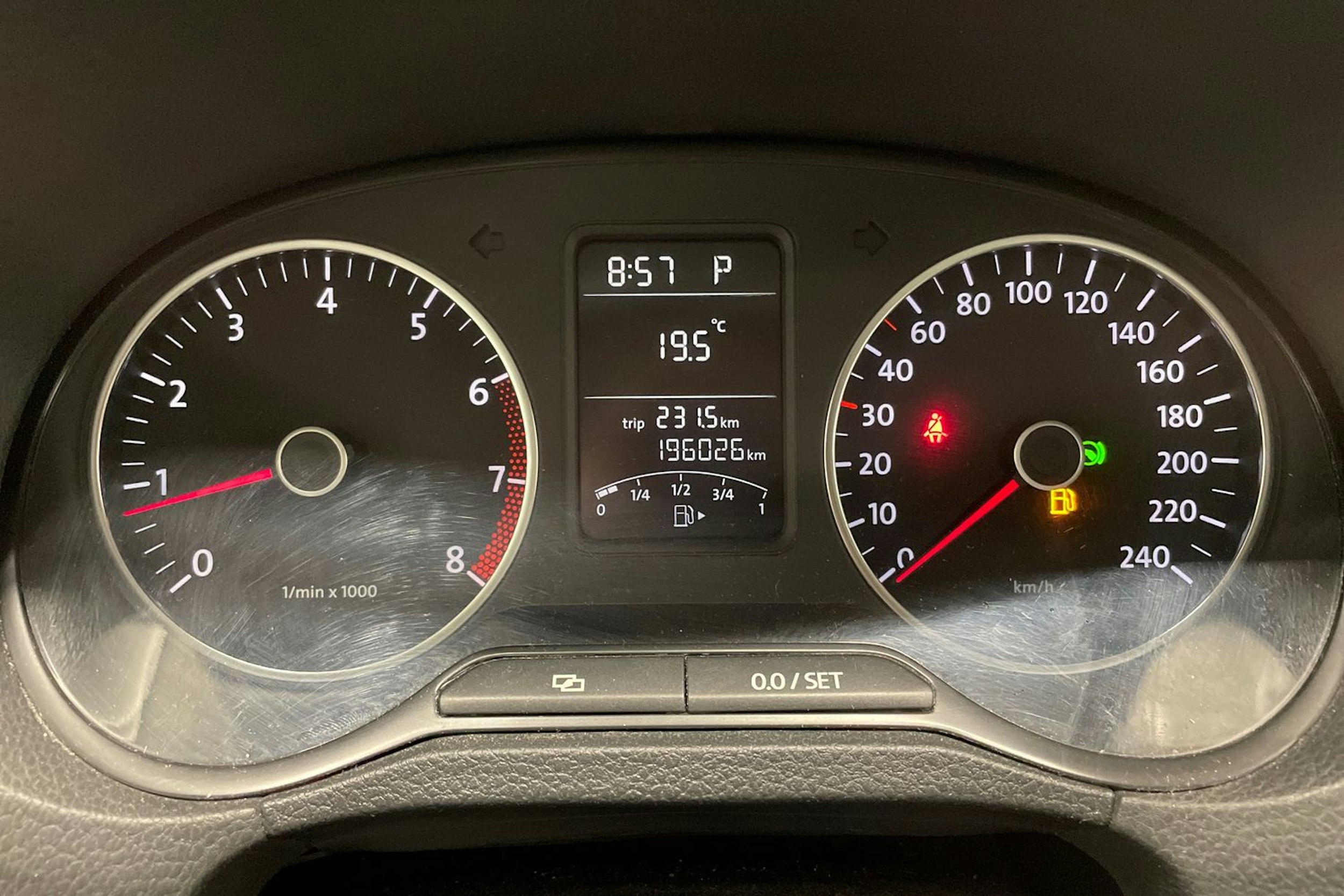 harmaa Volkswagen Polo 2010 kuva 15.