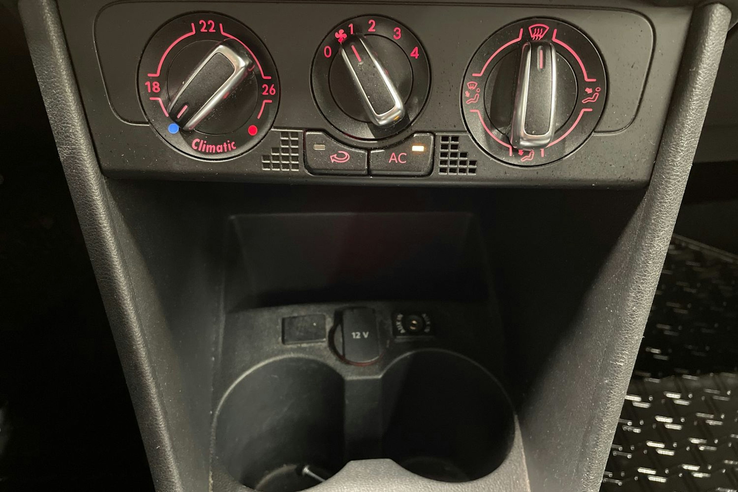 harmaa Volkswagen Polo 2010 kuva 17.