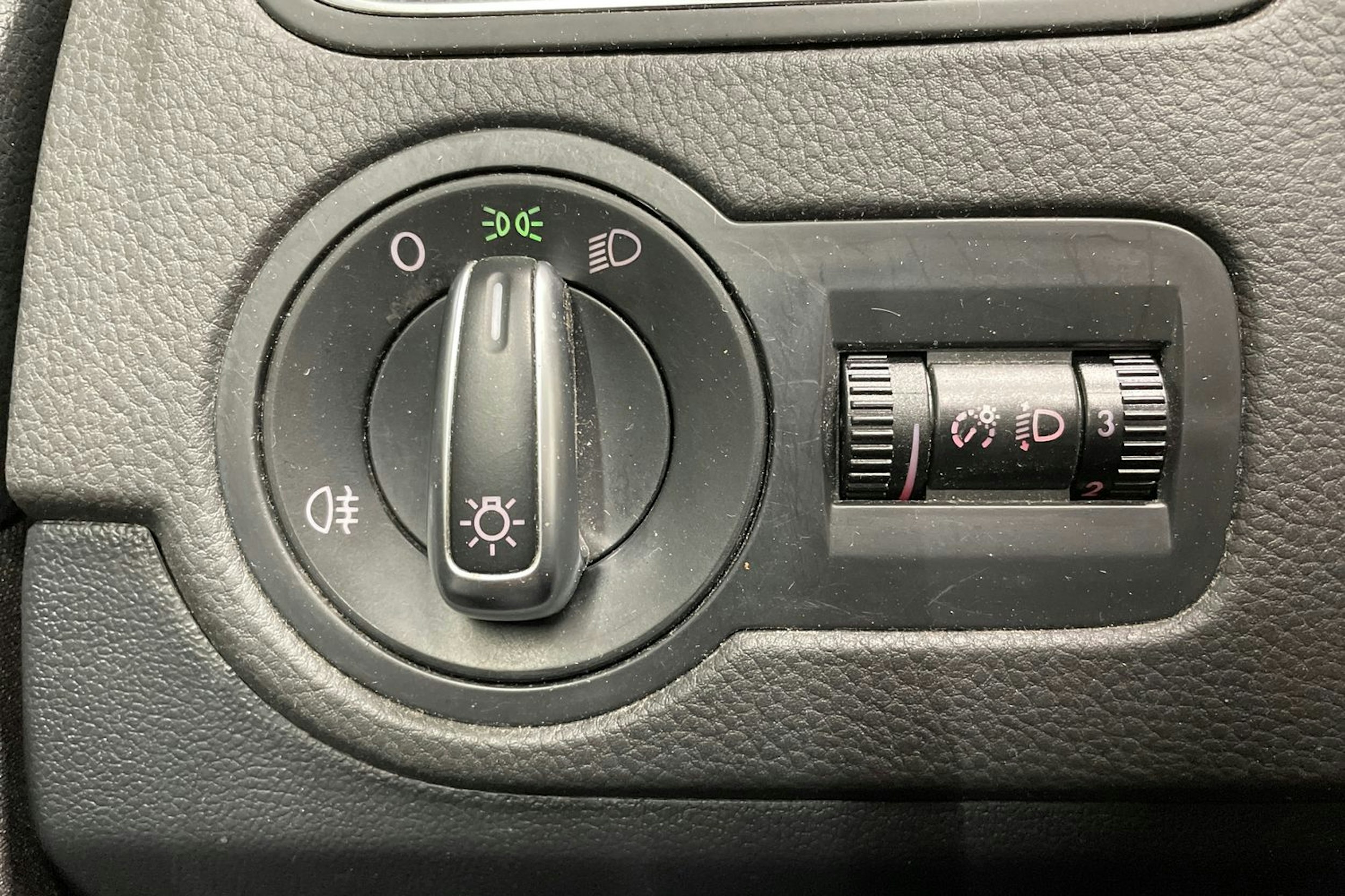 harmaa Volkswagen Polo 2010 kuva 20.