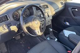 harmaa Volkswagen Polo 2010 kuva 3.