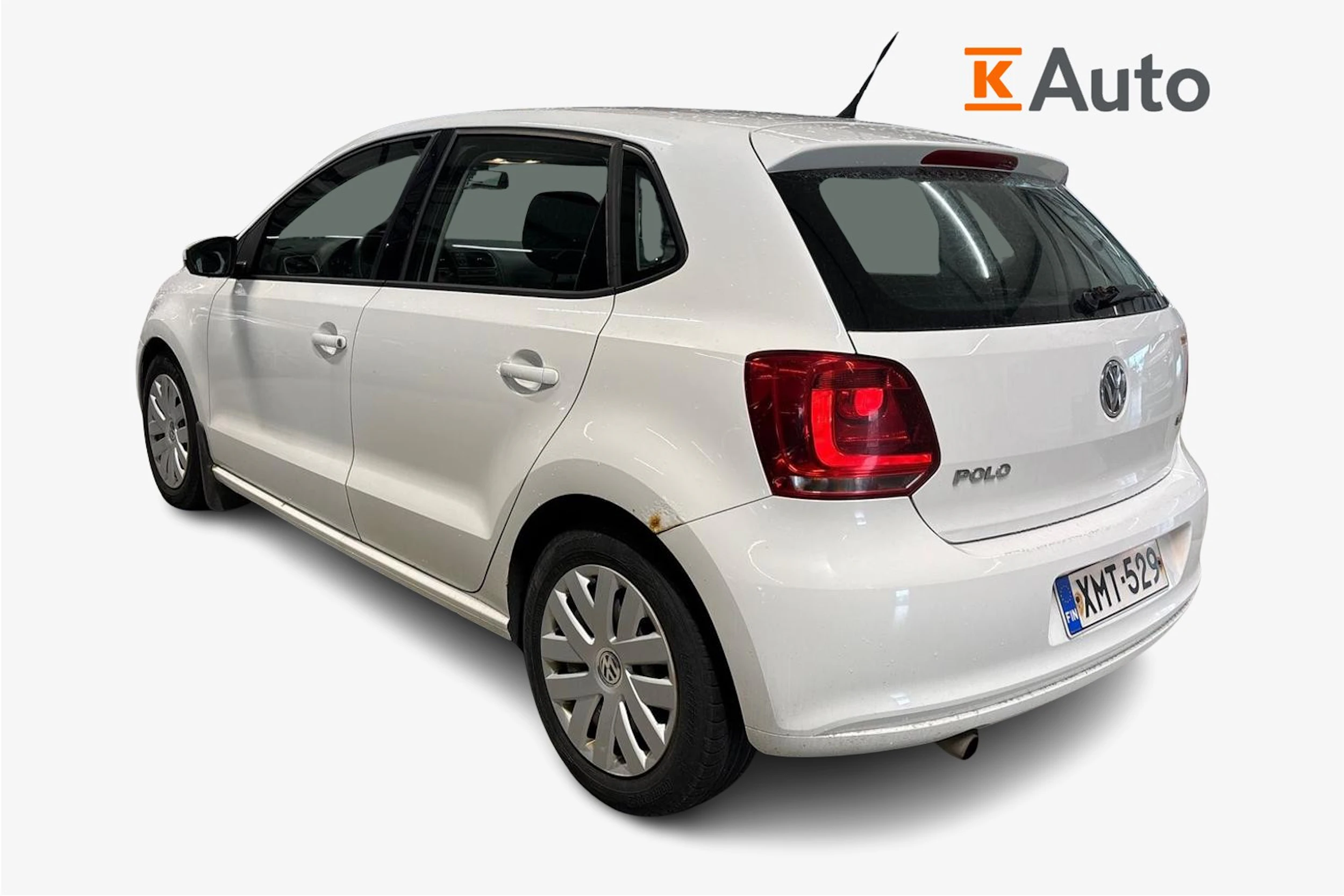 valkoinen Volkswagen Polo 2010 kuva 2.