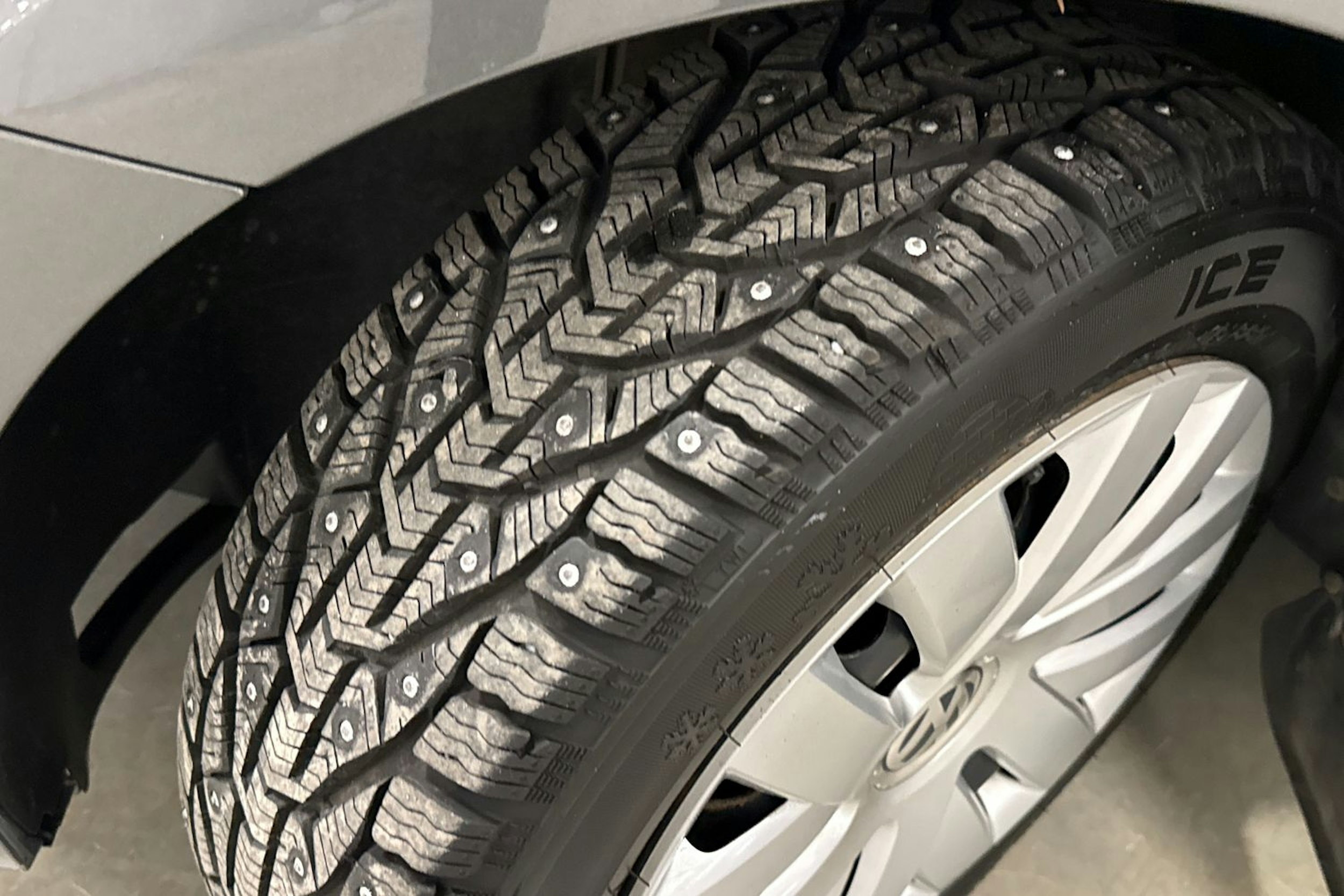 harmaa Volkswagen Polo 2011 kuva 13.