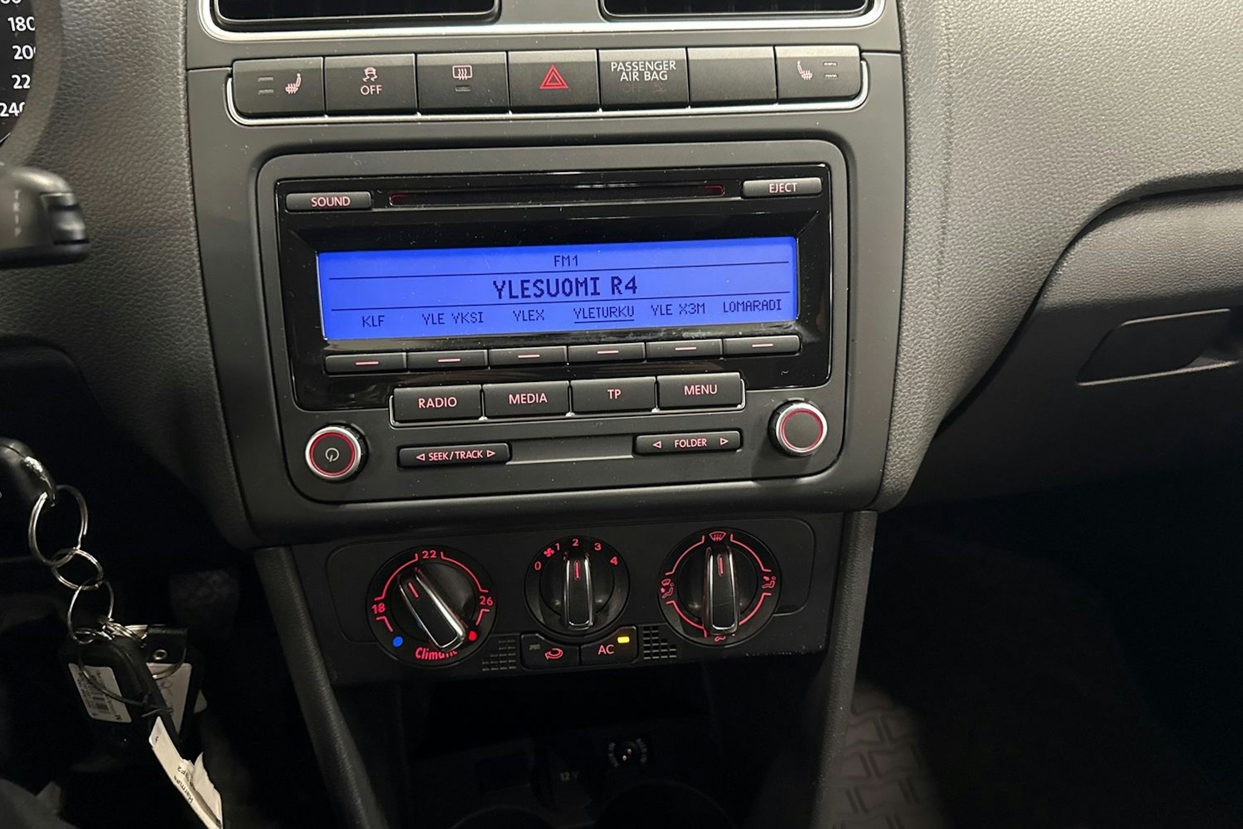 harmaa Volkswagen Polo 2011 kuva 20.