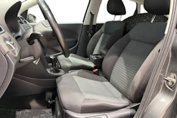 harmaa Volkswagen Polo 2011 kuva 8.