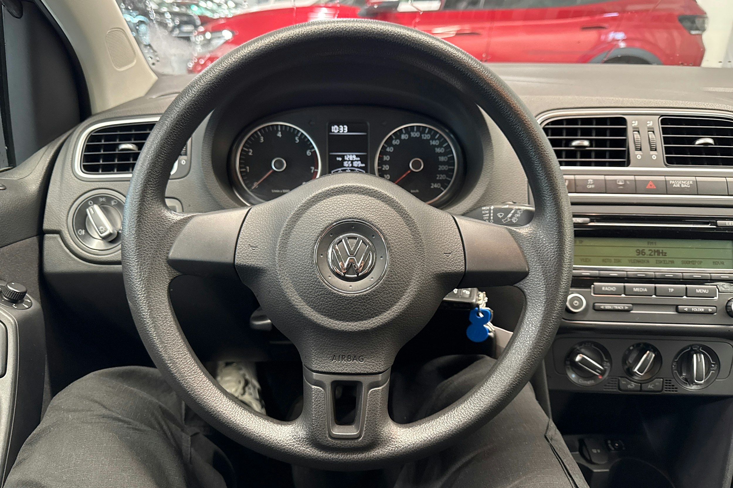 Harmaa Volkswagen POLO 2011 kuva 15.