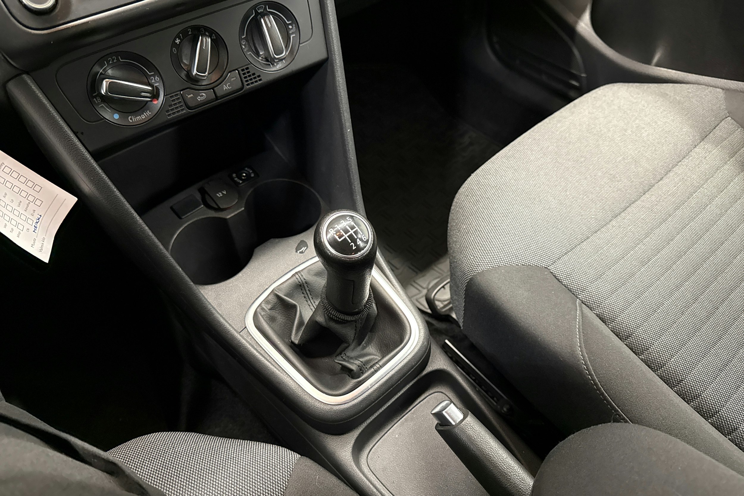 Harmaa Volkswagen POLO 2011 kuva 17.