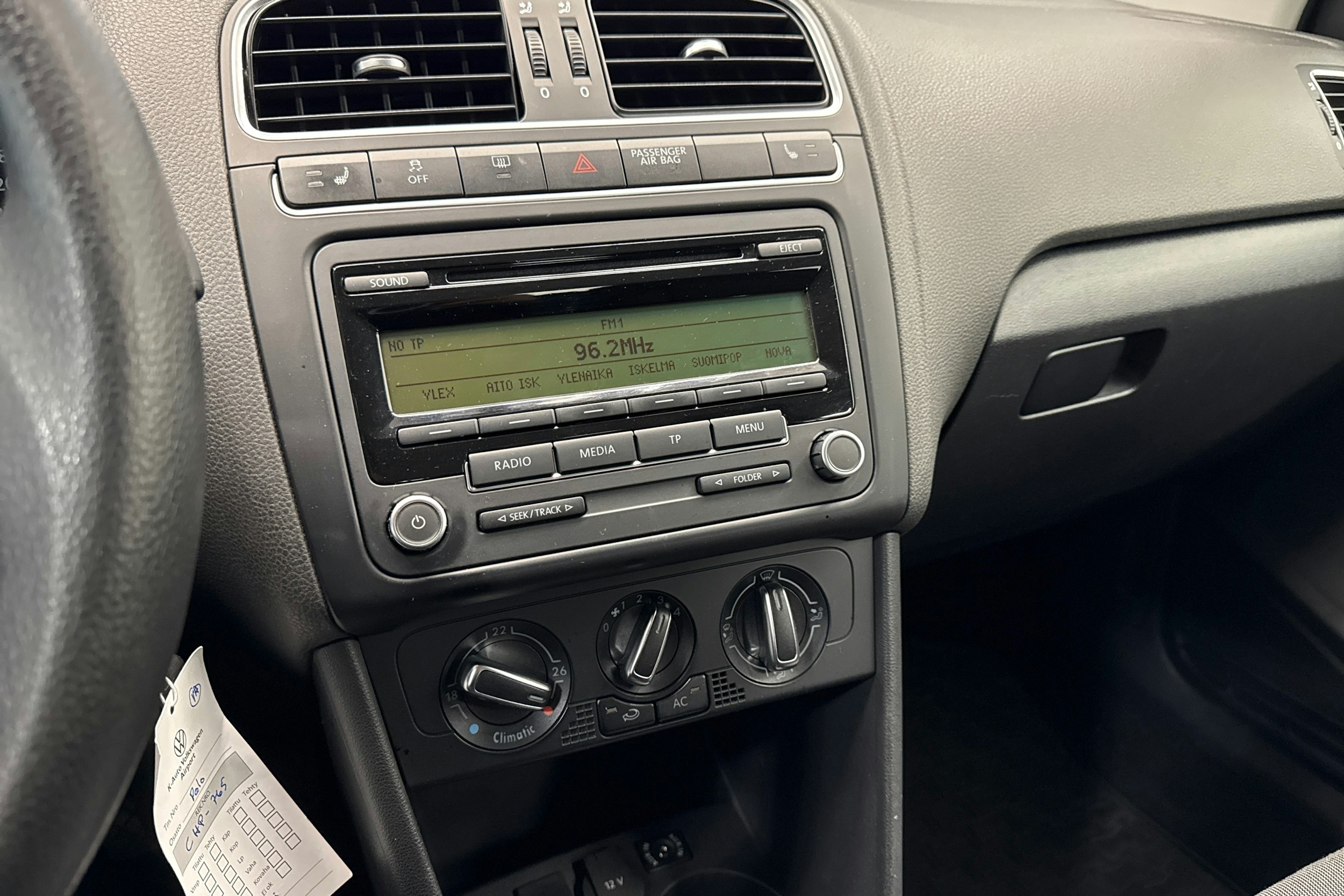Harmaa Volkswagen POLO 2011 kuva 18.