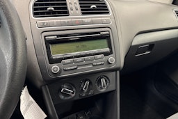 Harmaa Volkswagen POLO 2011 kuva 18.