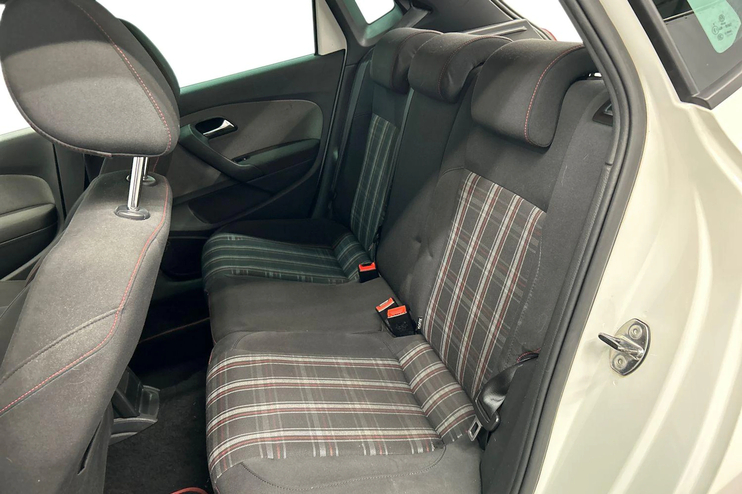 valkoinen Volkswagen Polo 2011 kuva 8.