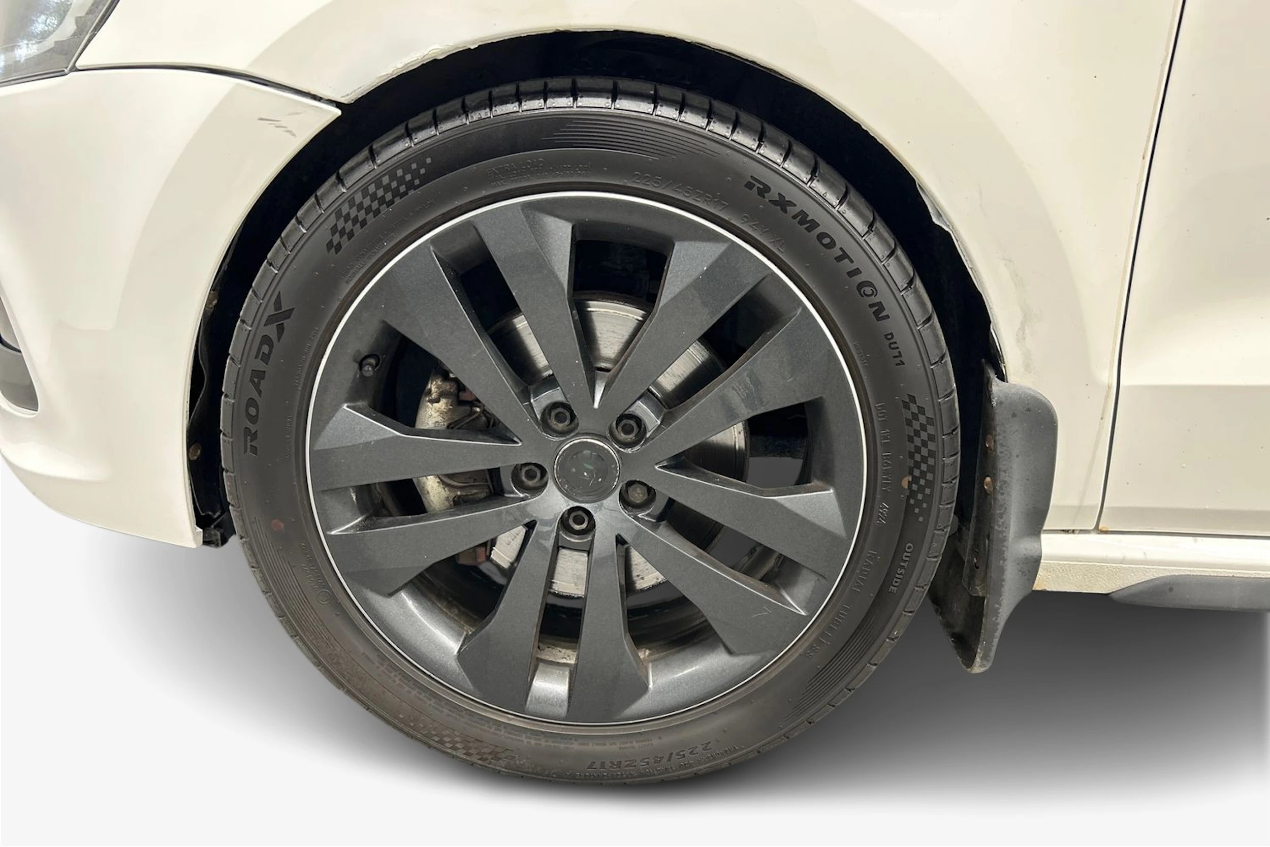 valkoinen Volkswagen Polo 2011 kuva 9.