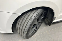 valkoinen Volkswagen Polo 2011 kuva 10.