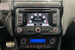 valkoinen Volkswagen Polo 2011 kuva 17.