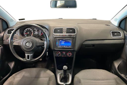 valkoinen Volkswagen Polo 2011 kuva 9.