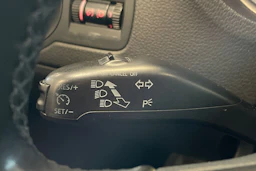 valkoinen Volkswagen Polo 2011 kuva 18.