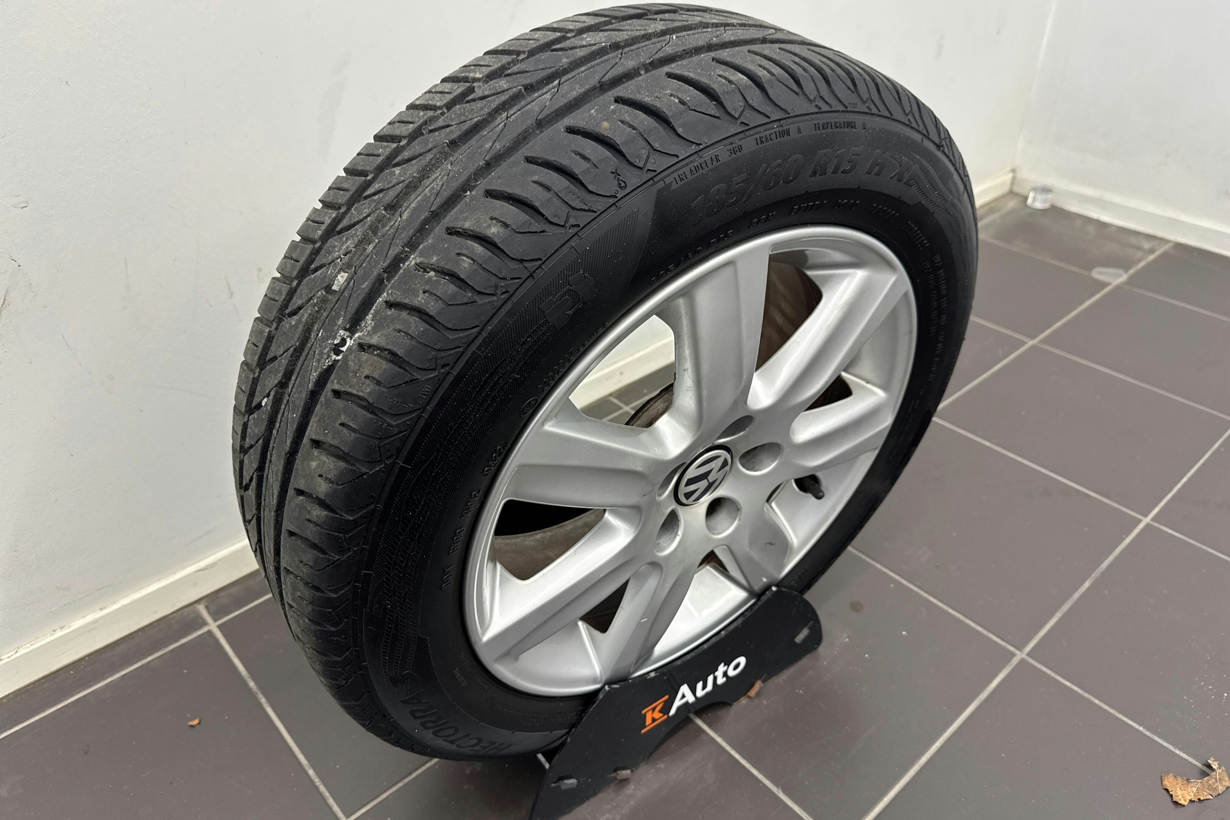 musta Volkswagen Polo 2011 kuva 13.