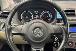 musta Volkswagen Polo 2011 kuva 14.