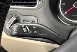 musta Volkswagen Polo 2011 kuva 18.