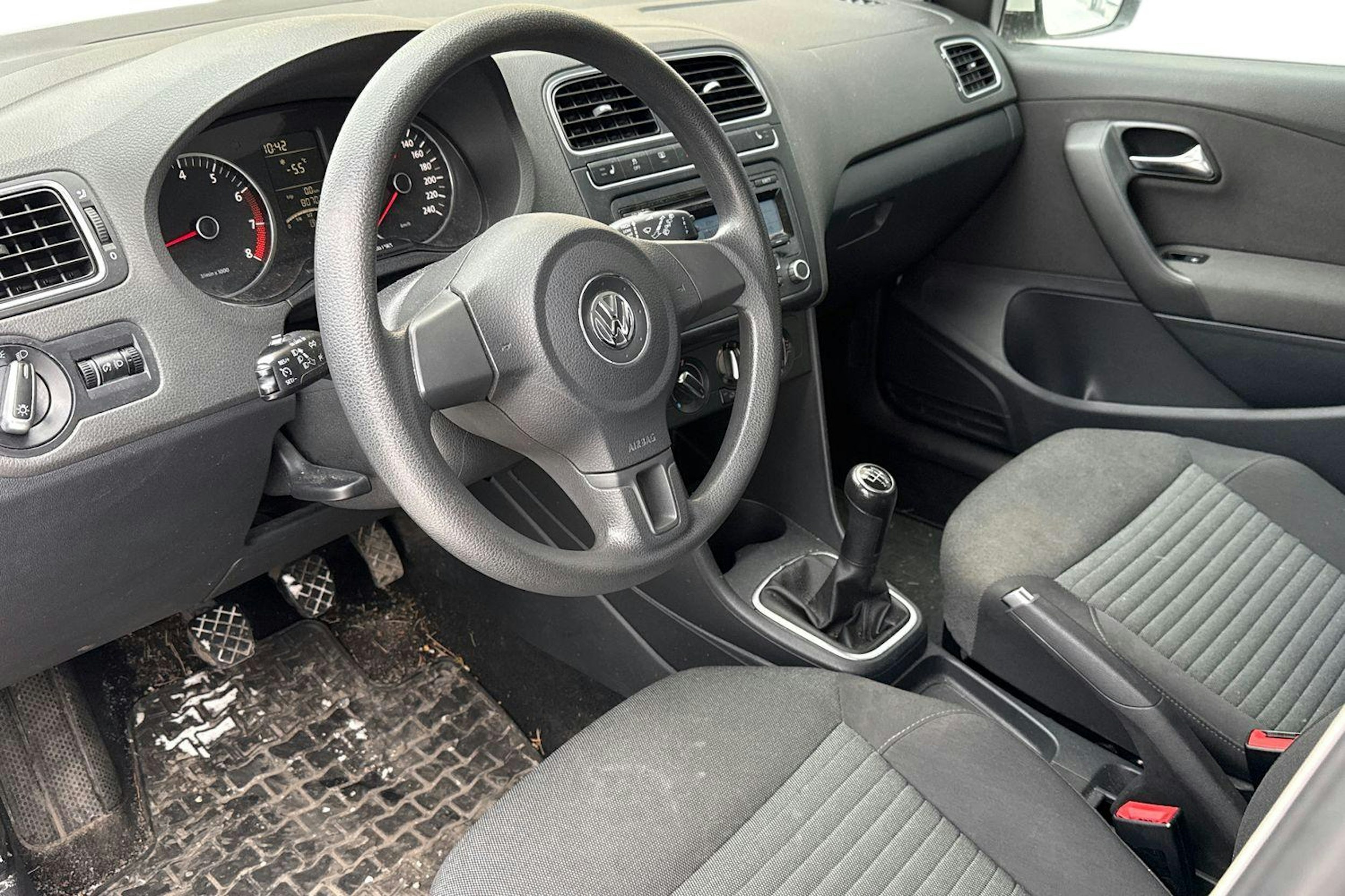 valkoinen Volkswagen Polo 2011 kuva 3.