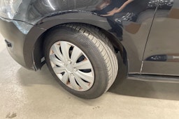 musta Volkswagen Polo 2011 kuva 9.