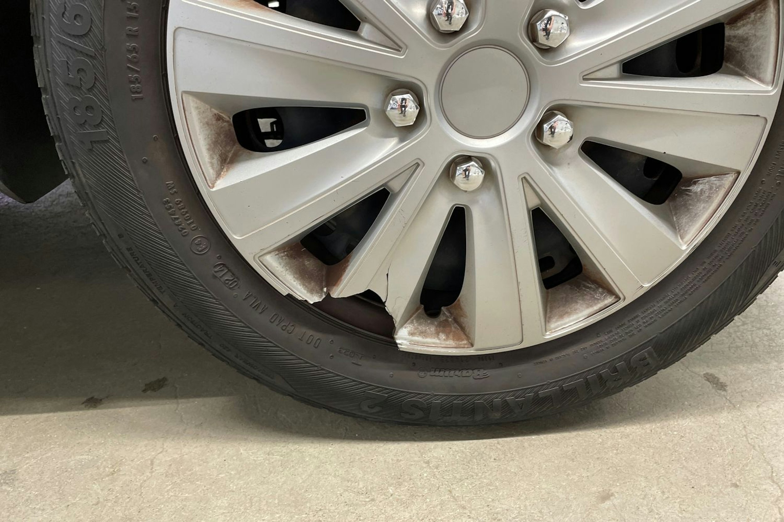 musta Volkswagen Polo 2011 kuva 13.