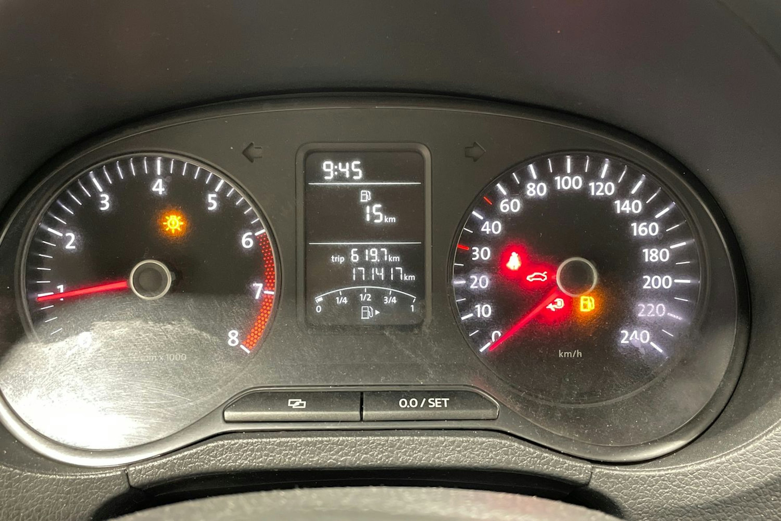 musta Volkswagen Polo 2011 kuva 32.
