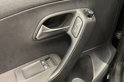 musta Volkswagen Polo 2011 kuva 37.