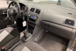 musta Volkswagen Polo 2011 kuva 39.