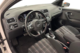 valkoinen Volkswagen Polo 2012 kuva 8.