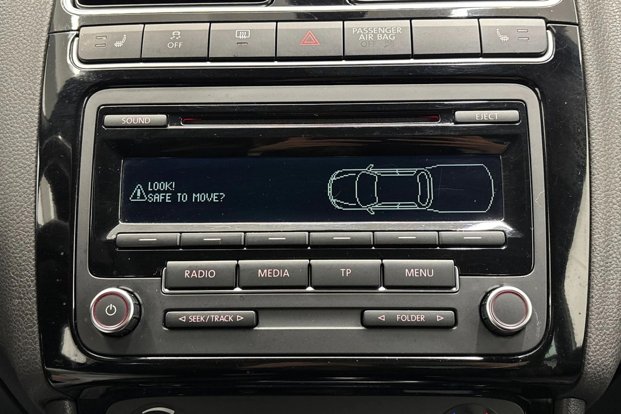 valkoinen Volkswagen Polo 2012 kuva 19.