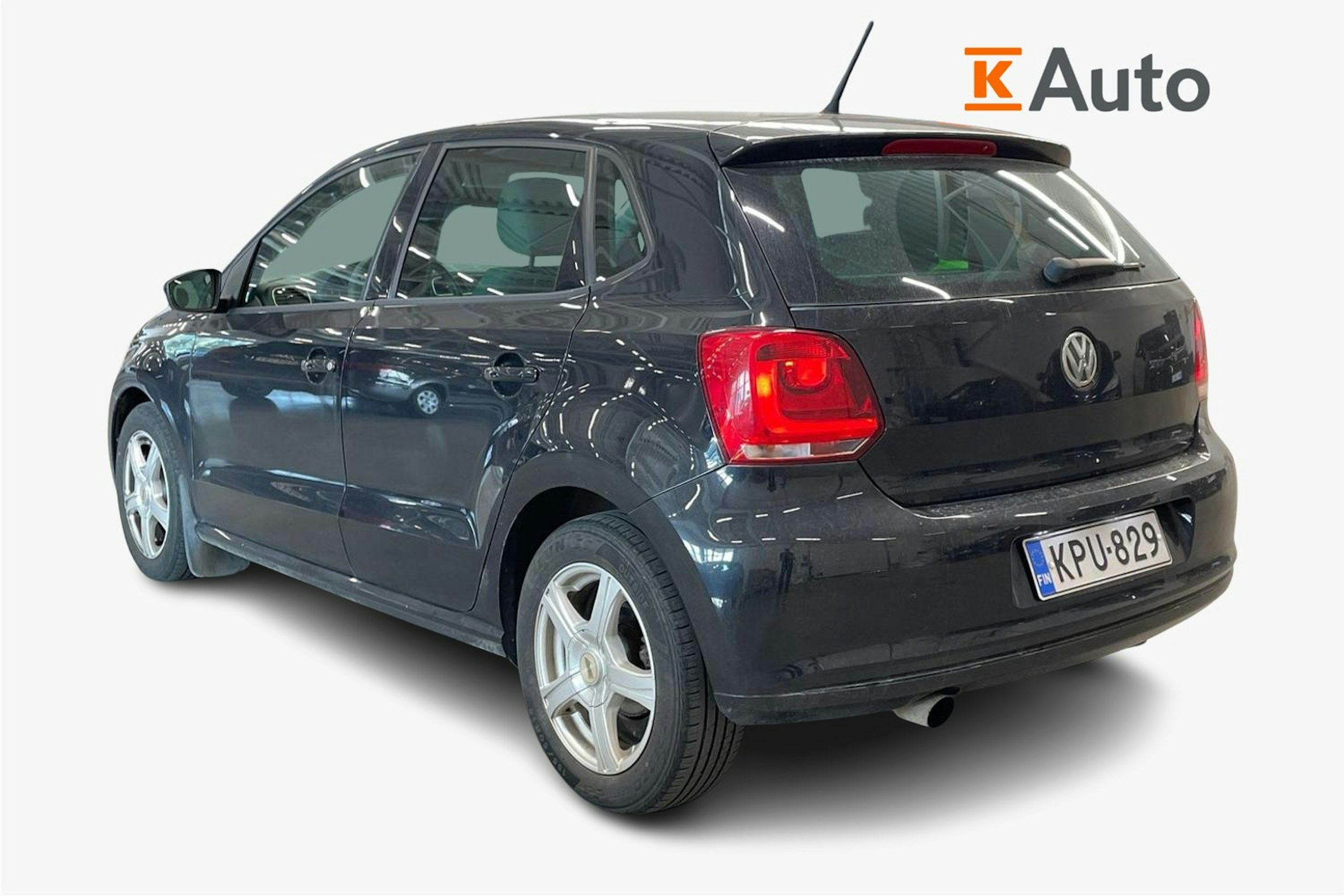 musta Volkswagen Polo 2011 kuva 2.