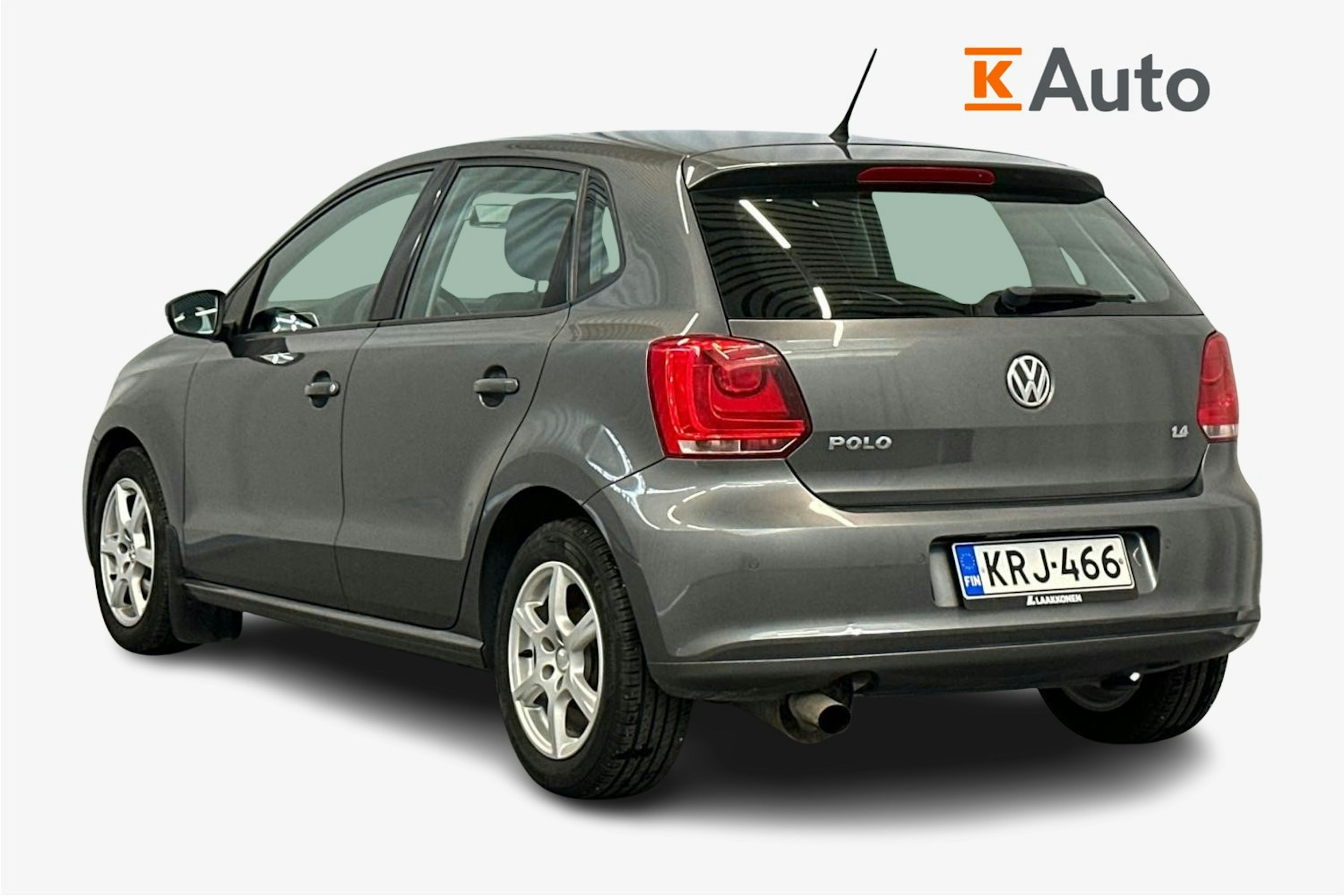 harmaa Volkswagen Polo 2011 kuva 2.