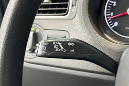 harmaa Volkswagen Polo 2012 kuva 16.