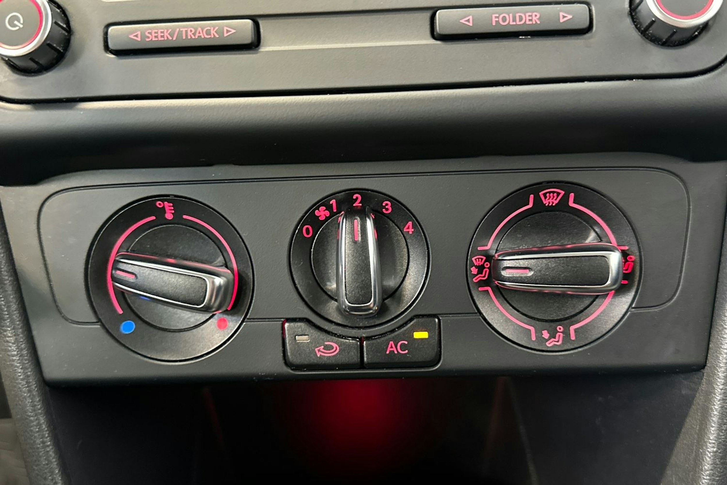 harmaa Volkswagen Polo 2012 kuva 19.
