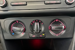 harmaa Volkswagen Polo 2012 kuva 19.