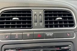 harmaa Volkswagen Polo 2012 kuva 22.