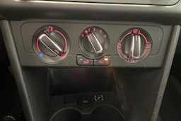 punainen Volkswagen Polo 2011 kuva 17.