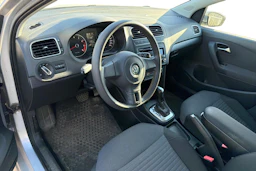 harmaa Volkswagen Polo 2011 kuva 3.