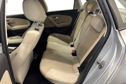 harmaa Volkswagen Polo 2011 kuva 8.