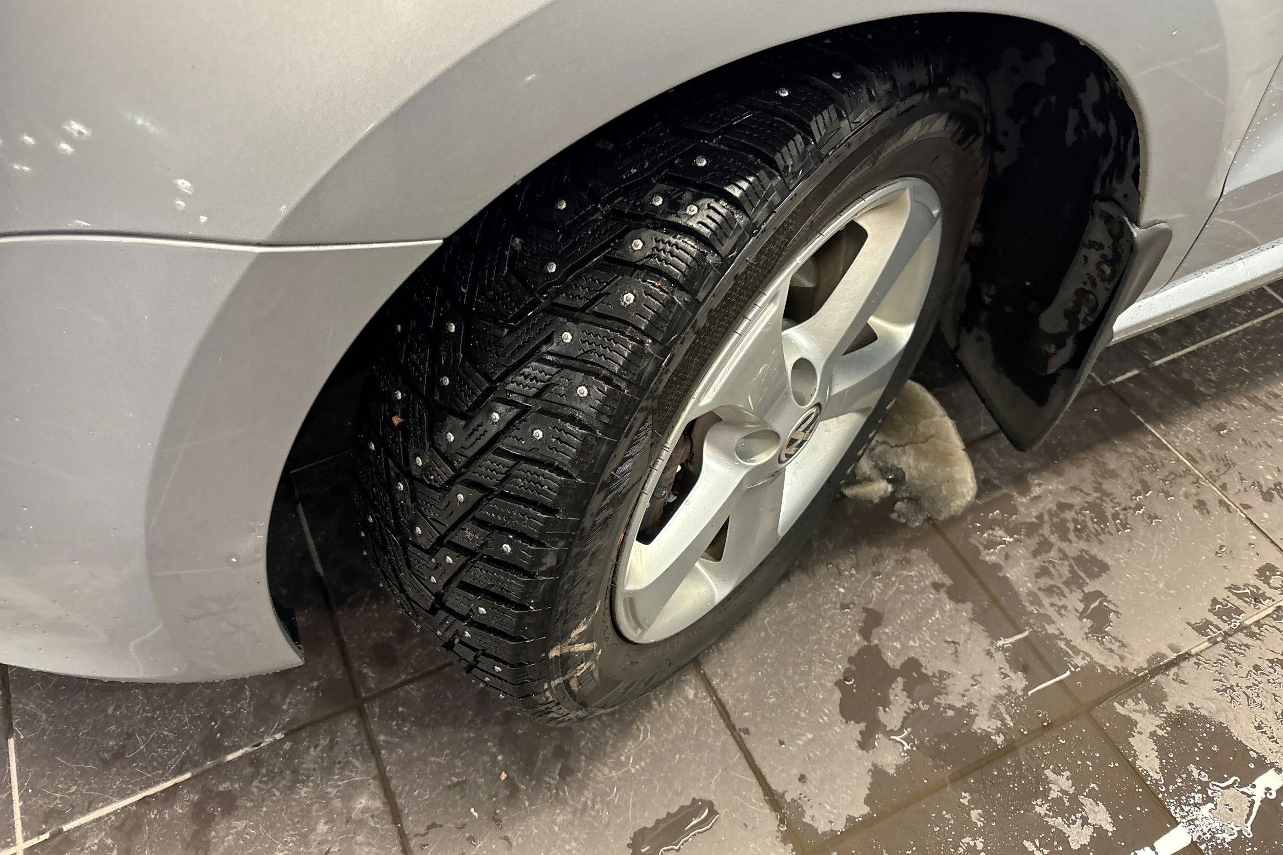 harmaa Volkswagen Polo 2011 kuva 10.