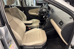harmaa Volkswagen Polo 2011 kuva 14.