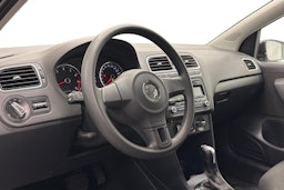 met. musta Volkswagen Polo 2011 kuva 3.