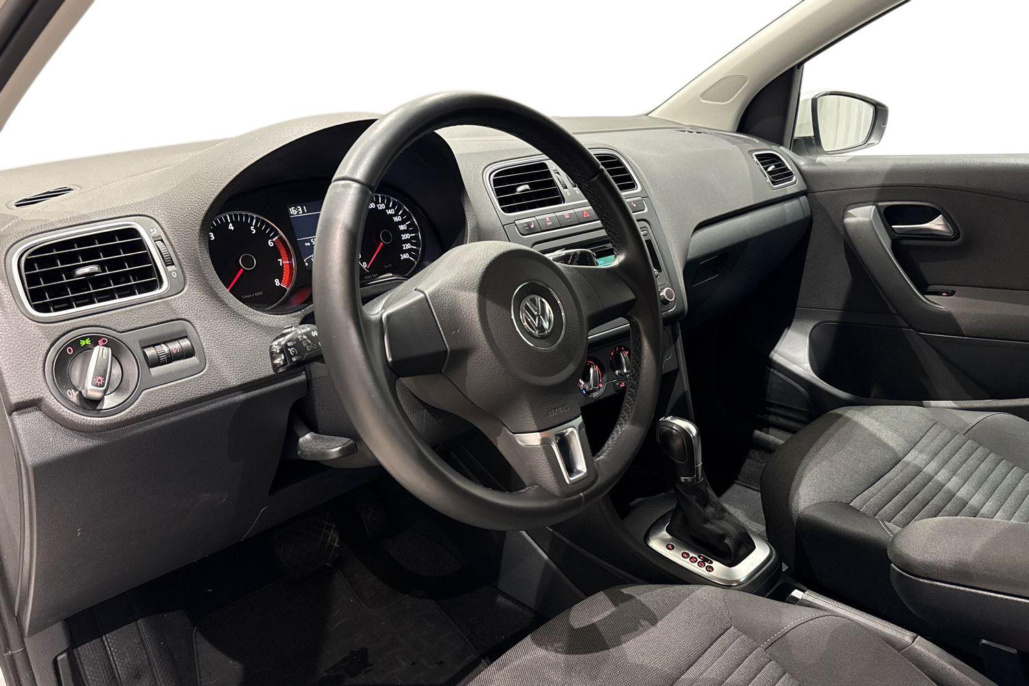 Volkswagen Polo 2012, kuva 6/19